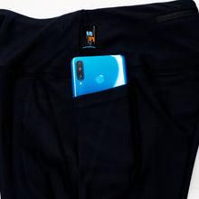 Leggings with phone pocket reflective