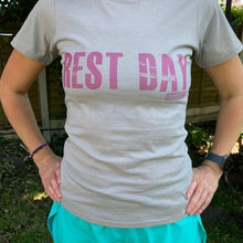 ladies rest day teamvruk tee